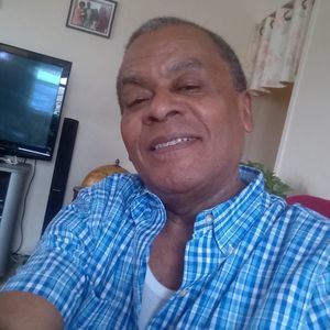 Meet your Posher, Luis